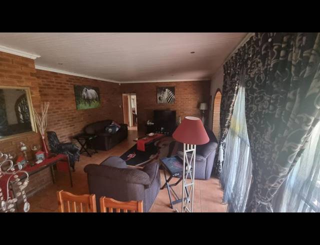 FARM FOR SALE IN MNANDI
